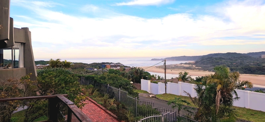 5 Bedroom Property for Sale in Beacon Bay Eastern Cape